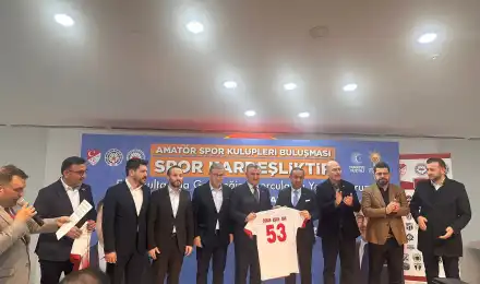 Gençlik ve Spor Bakanı Dr. Osman Aşkın Bak Eyüpsultan'da Amatör Spor Kulüplerinin Sporcuları, Antrenörleri ve Yöneticileriyle Buluştu