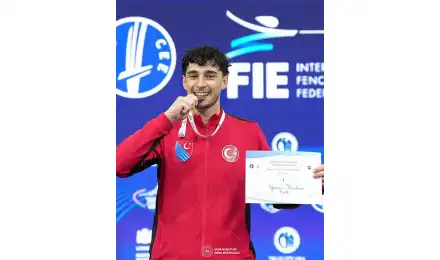 Furkan'dan Tarihi Şampiyonluk