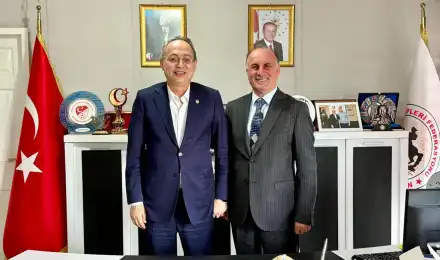 MHP Samsun Milletvekili Prof. Dr. İlyas Topsakal'dan Genel Başkan Şener Aydın'a Ziyaret