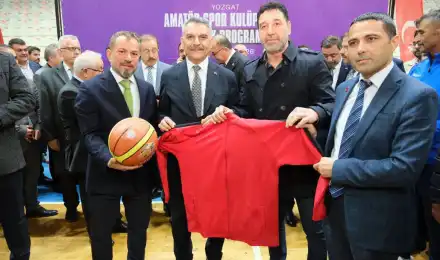 Yozgat Valiliğinden 44 Amatör Spor Kulübüne Spor Malzemesi Desteği