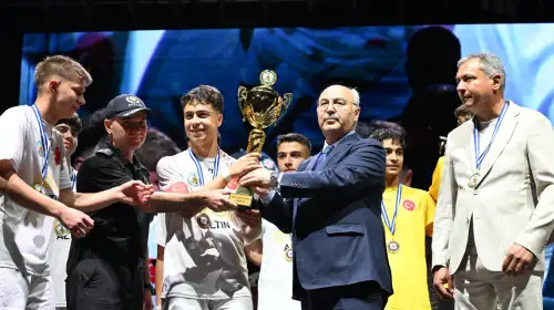 Denizli'de "Mahallemde Maç Var" Futbol Şöleni