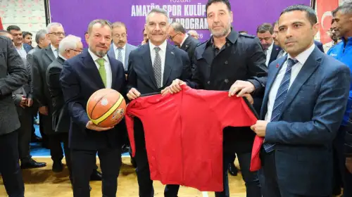 Yozgat Valiliğinden 44 Amatör Spor Kulübüne Spor Malzemesi Desteği