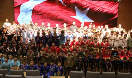 Çorum'da U11 ve U12 Ligleri Kupa ve Madalya Töreni Gerçekleştirildi