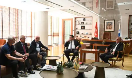 Çanakkale Belediye Başkanı Muharrem Erkek’i Makamında Ziyaret