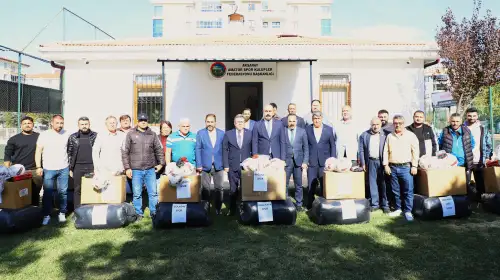 Aksaray Valiliği'nden  Amatör Spor Kulüplerine Malzeme Desteği